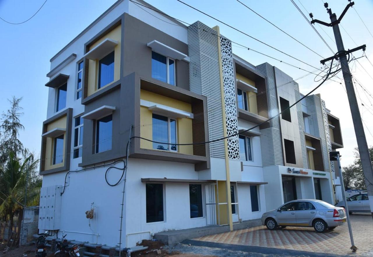Ganesh Meridian Tiruppattur Exterior foto